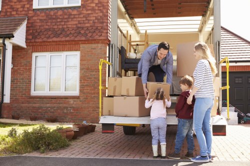Careful loading and transport for urgent removals in Beddington
